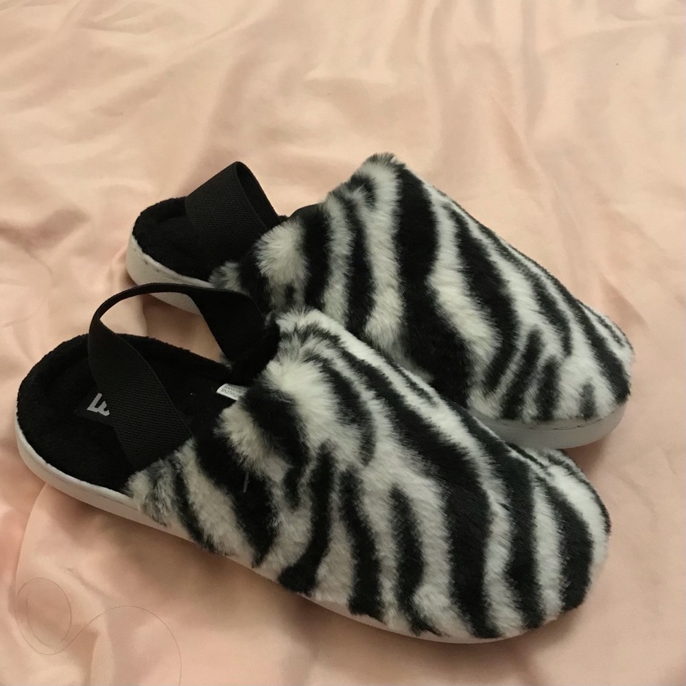 Zebra print fuzzy Y2k white black slippers with strap